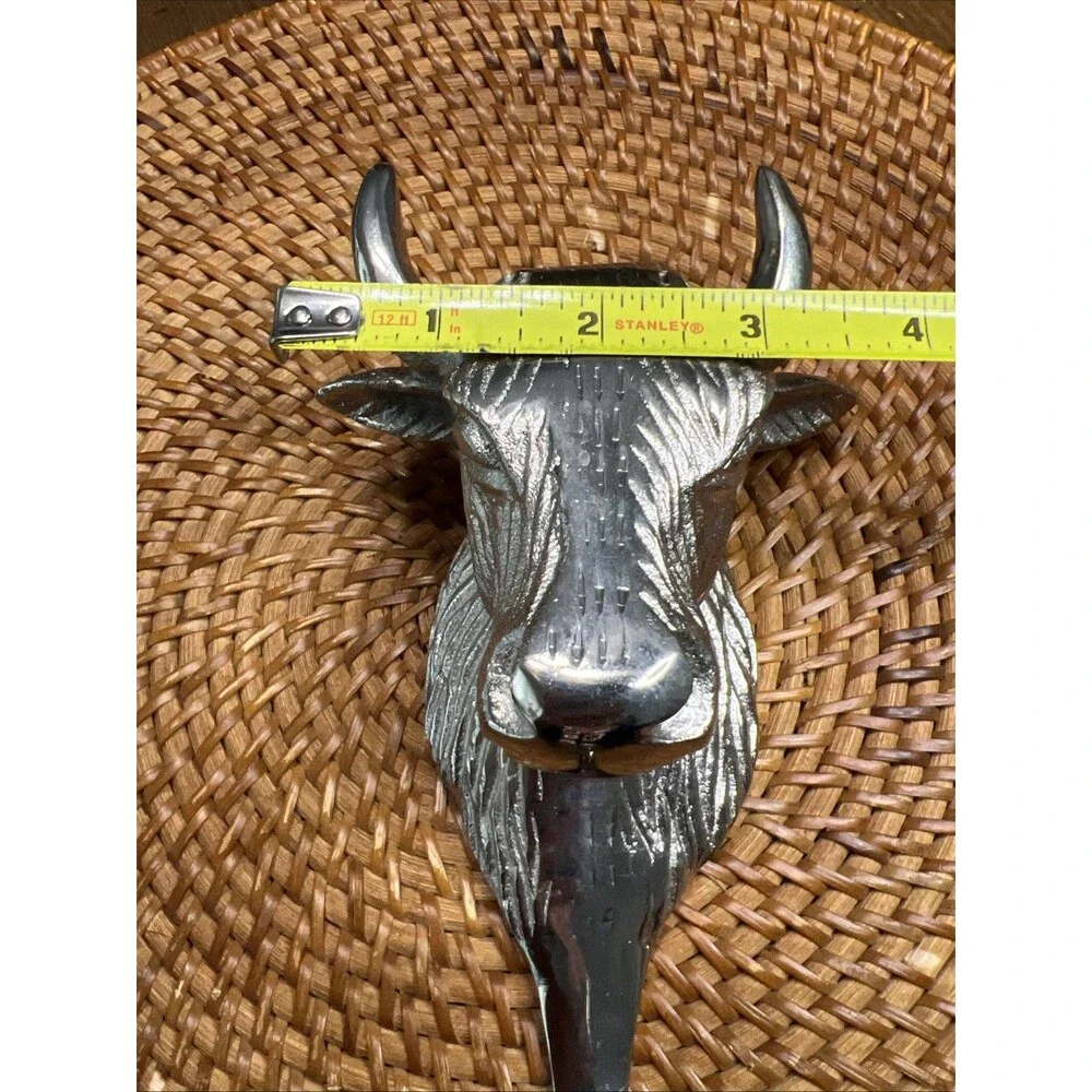 Metal Cow Wall Hook Bull head Figurine Wall Hook Western Core Cattle